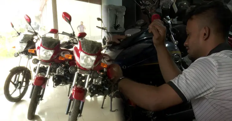 নরসিংদীর বাইকের দোকান